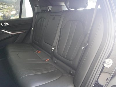 2023 BMW X5 thumbnail 33