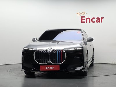 BMW 7 SERIES - 2
