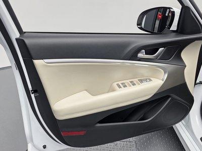 صورة مصغرة 14 لـ 2024 Genesis THE NEW G70