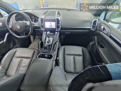 PORSCHE CAYENNE - 3