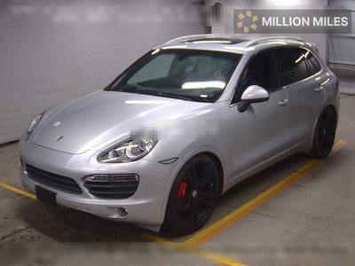 PORSCHE CAYENNE - 4