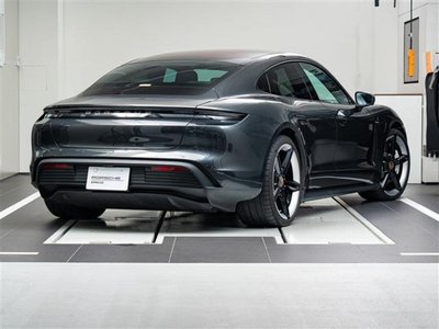 2024 Porsche TAYCAN — фото 2