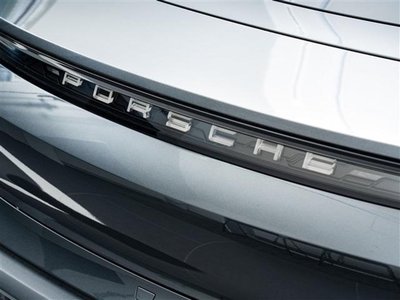 2024 Porsche TAYCAN — фото 10