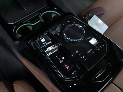 2023 BMW 5 SERIES — миниатюра 12