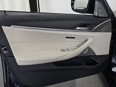 2023 BMW 5 SERIES thumbnail 14