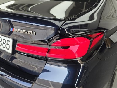 2023 BMW 5 SERIES photo 10