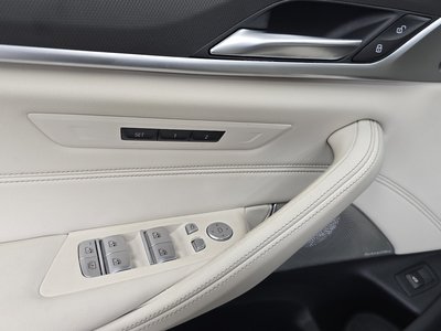 2023 BMW 5 SERIES thumbnail 28