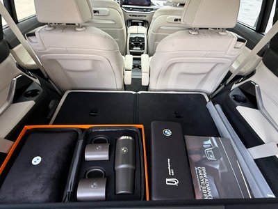 2026 BMW X7 thumbnail 11