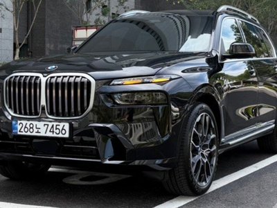 2026 BMW X7 照片 1