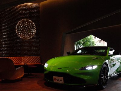 ASTON MARTIN VANTAGE - 9