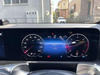 MERCEDES-BENZ GLB - 10