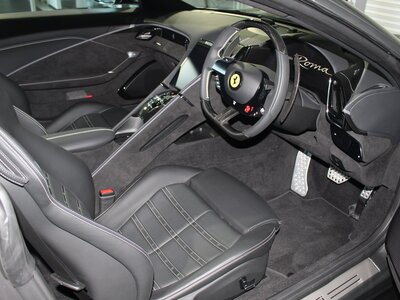 FERRARI ROMA - 6