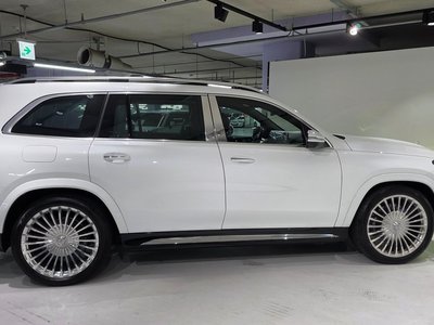 2026 Mercedes-BENZ GLS 照片 9
