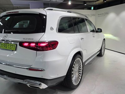 2026 Mercedes-BENZ GLS 照片 3