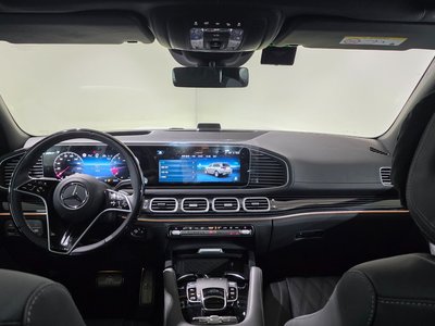 2026 Mercedes-BENZ GLS — миниатюра 17