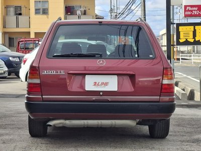 MERCEDES-BENZ MEDIUM-CLASS - 3