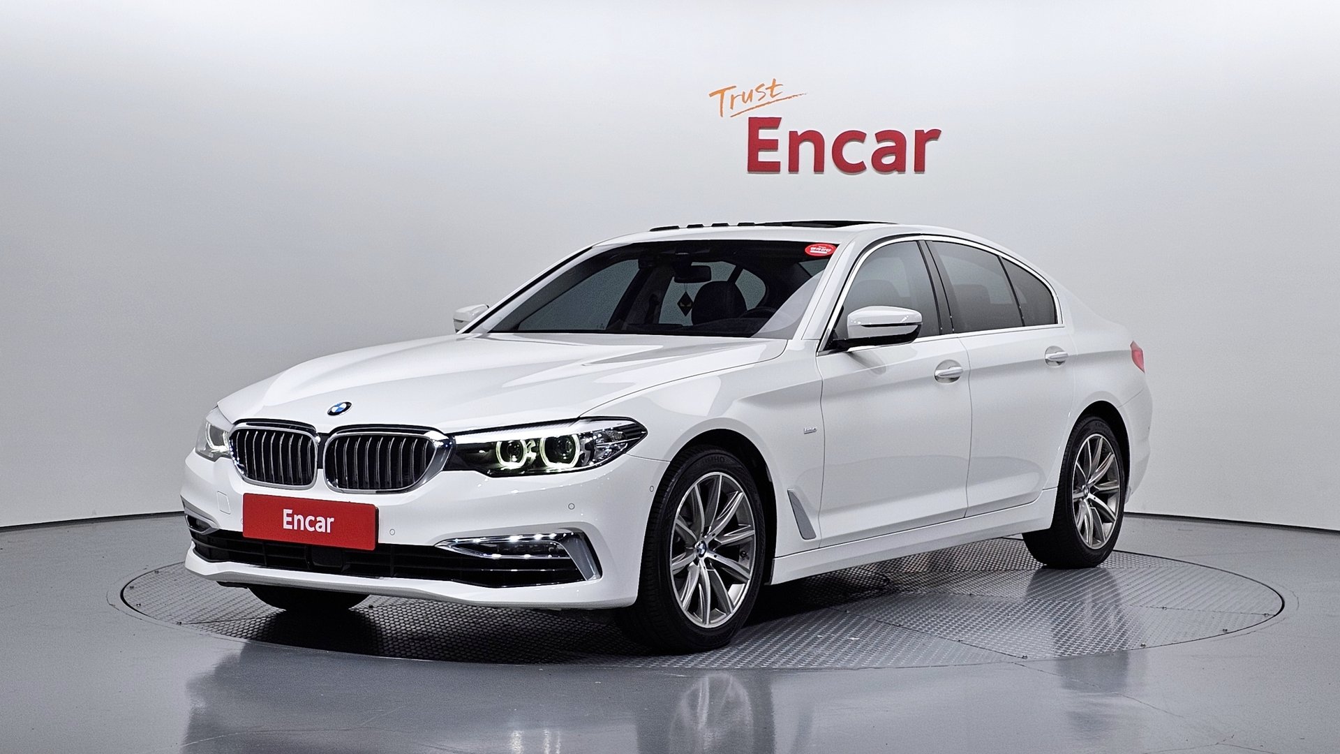 BMW 5 SERIES - View 1