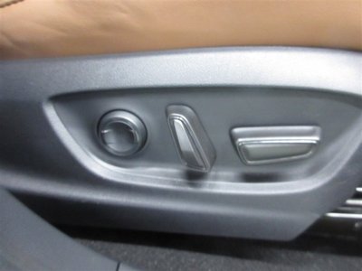 2025 Toyota CROWN SPORT — миниатюра 30