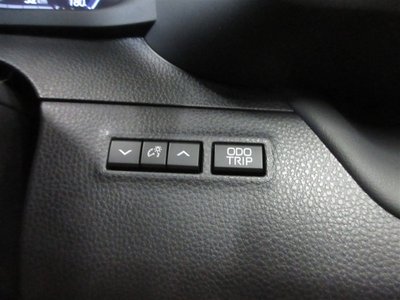 2025 Toyota CROWN SPORT — миниатюра 20
