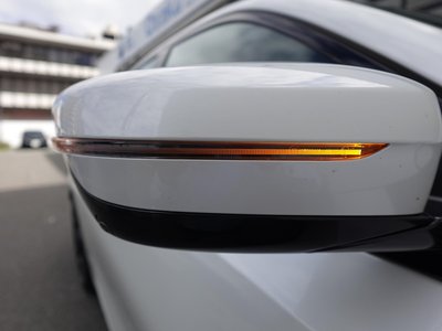 2025 BMW 3 SERIES thumbnail 75