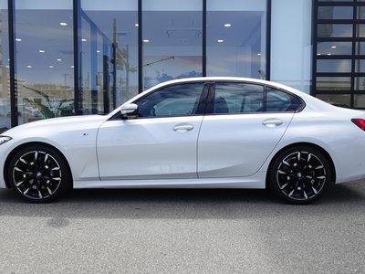 2025 BMW 3 SERIES thumbnail 14
