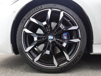 2025 BMW 3 SERIES thumbnail 18