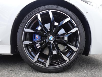 2025 BMW 3 SERIES photo 6