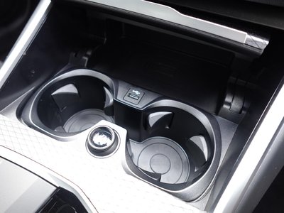 2025 BMW 3 SERIES thumbnail 47