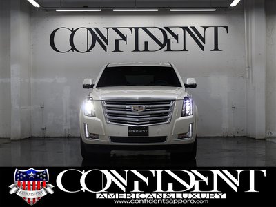 CADILLAC ESCALADE - 7