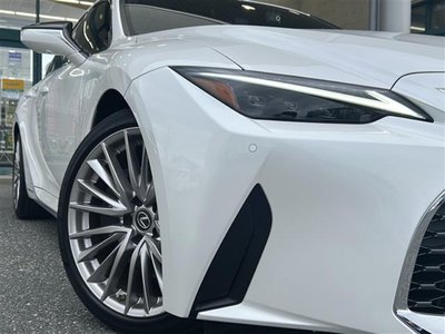 LEXUS IS 2021 thumbnail 28