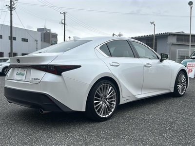 LEXUS IS 2021 thumbnail 29