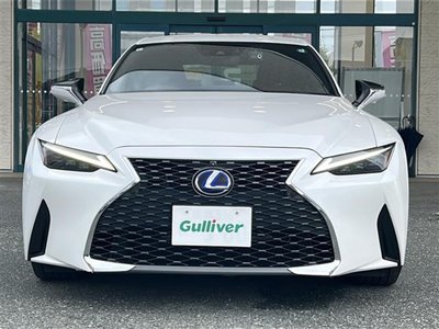 LEXUS IS 2021 thumbnail 26
