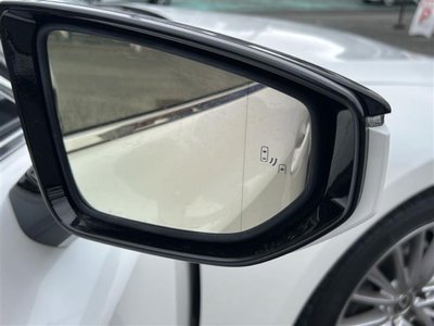 LEXUS IS 2021 thumbnail 37