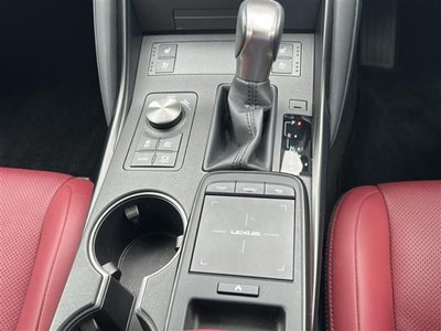 LEXUS IS 2021 thumbnail 13