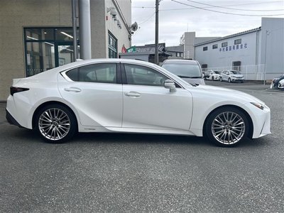 LEXUS IS 2021 thumbnail 35