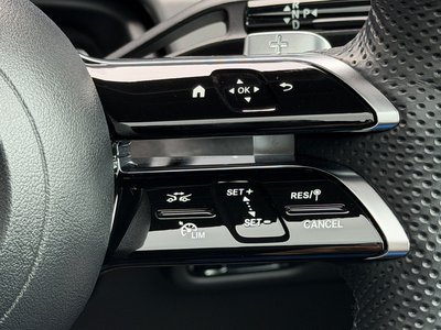 2025 Mercedes-BENZ EQE — миниатюра 36