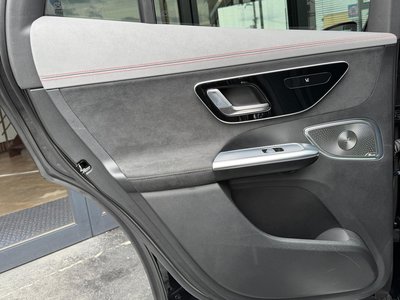 2025 Mercedes-BENZ EQE — миниатюра 65