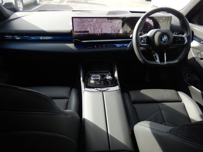 BMW 5 SERIES - 7