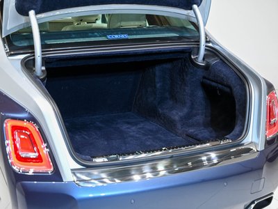 ROLLS-ROYCE PHANTOM - 8