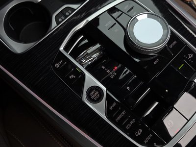 2024 BMW X5 thumbnail 12