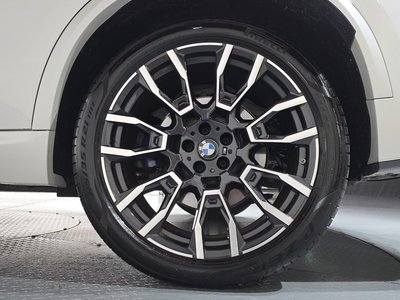 صورة 8 لـ 2024 BMW X5