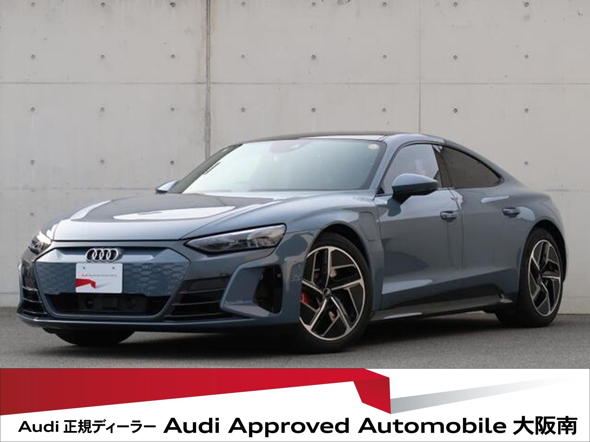 AUDI E-TRON GT QUATTRO - View 1