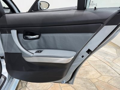 صورة مصغرة 25 لـ 2009 BMW M3 SEDAN