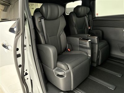 2026 Toyota ALPHARD thumbnail 40