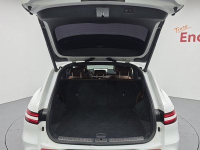 2022 Genesis GV70 — миниатюра 20