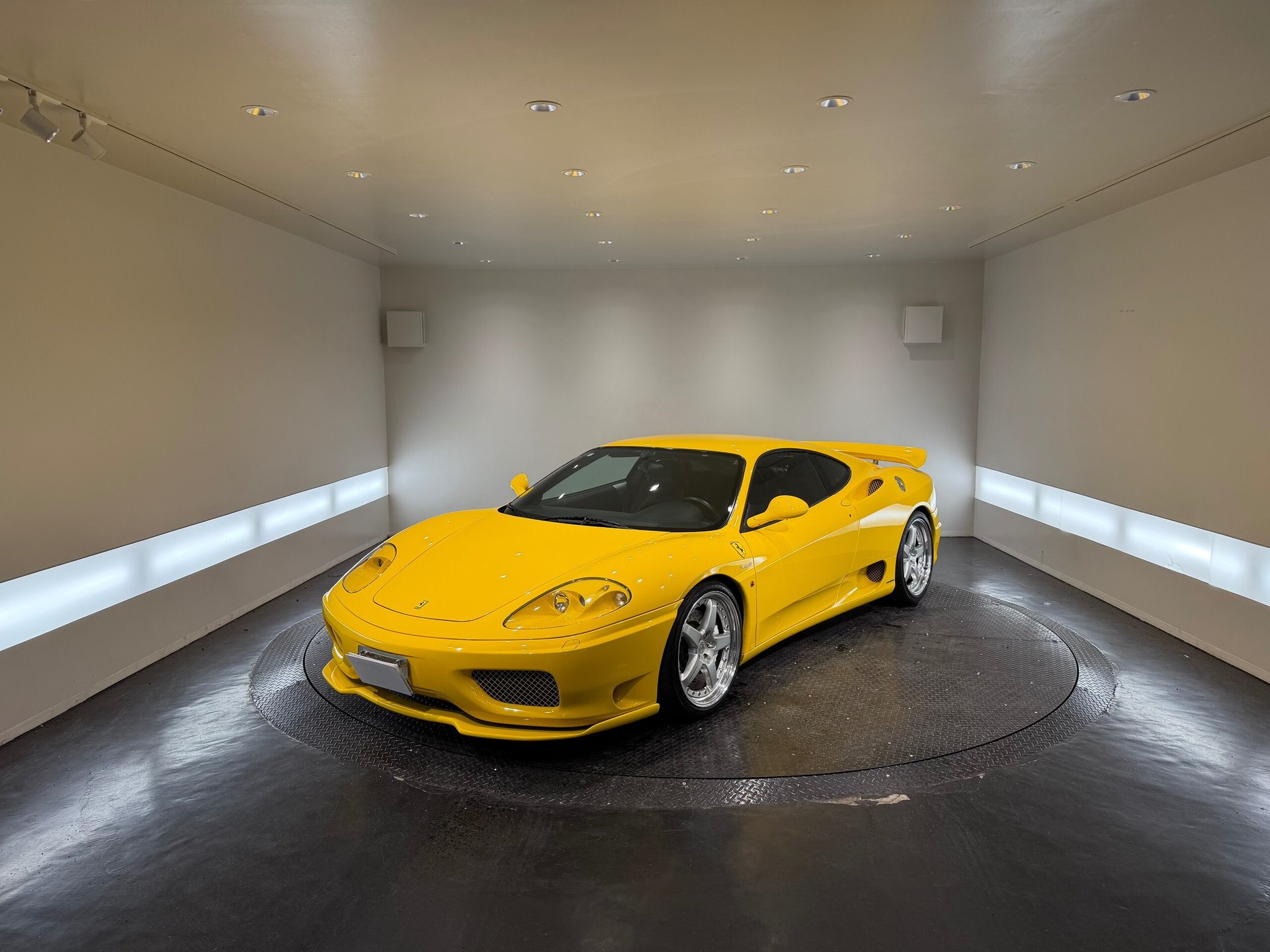 FERRARI 360 MODENA - View 1
