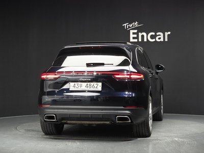 2019 Porsche CAYENNE 照片 3