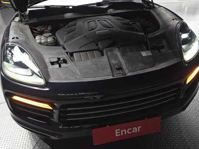 2019 Porsche CAYENNE 照片 7