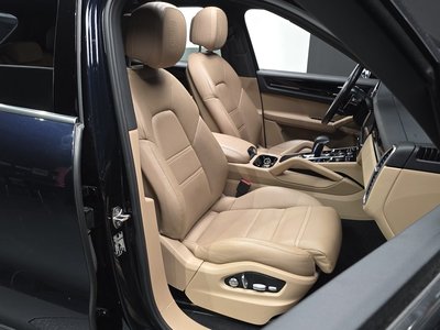 2019 Porsche CAYENNE — миниатюра 16