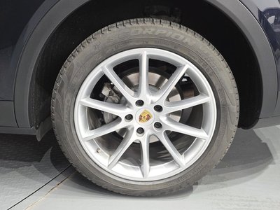 2019 Porsche CAYENNE 照片 8